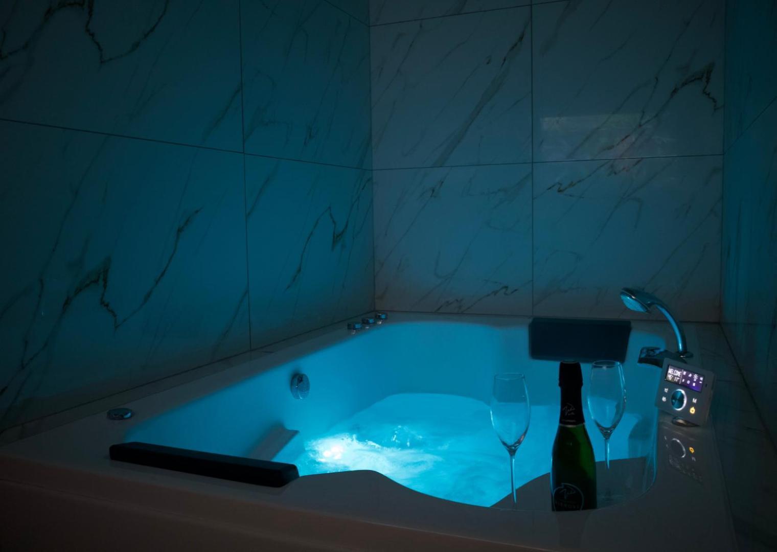 Le Moment Bien-Etre - Appartement Avec Spa Privatif Saint-Omer  Eksteriør bilde